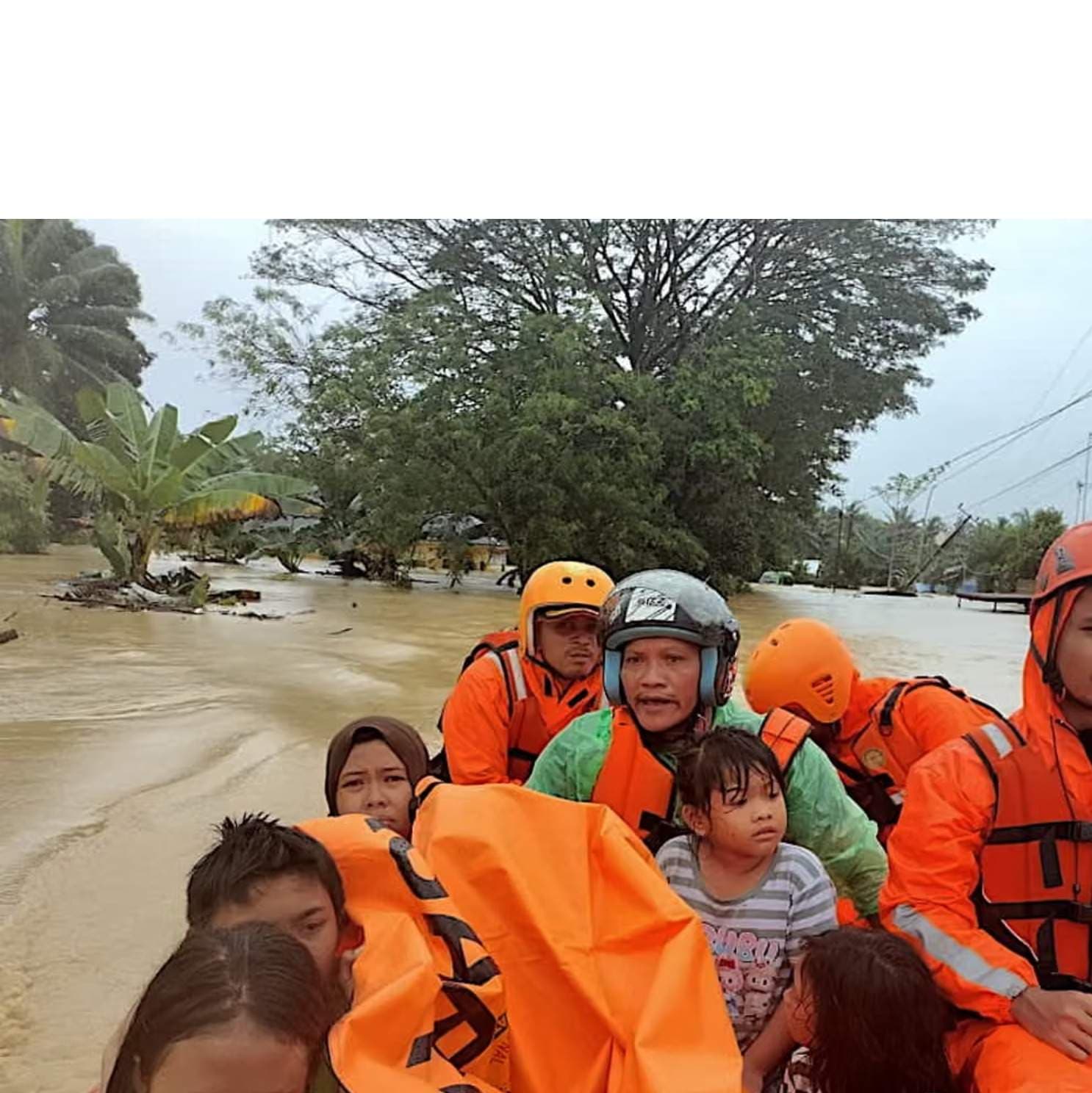 Indonesia Flood Death Toll Surpasses 500