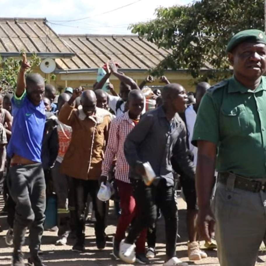 Zimbabwe Releases Nearly 4,000 Prisoners Under Presidential Amnesty