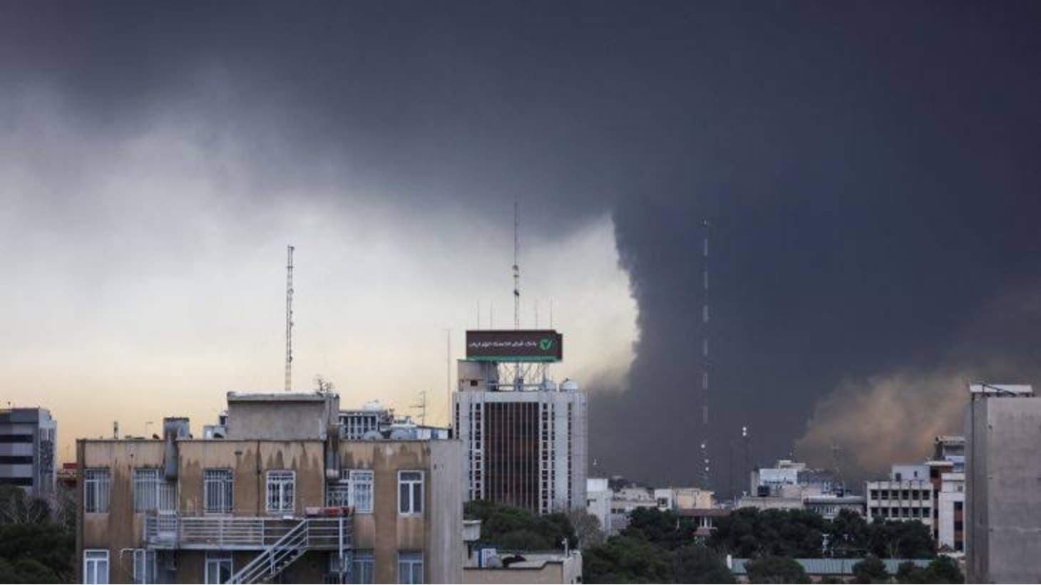 Israel hit Iran oil Depots