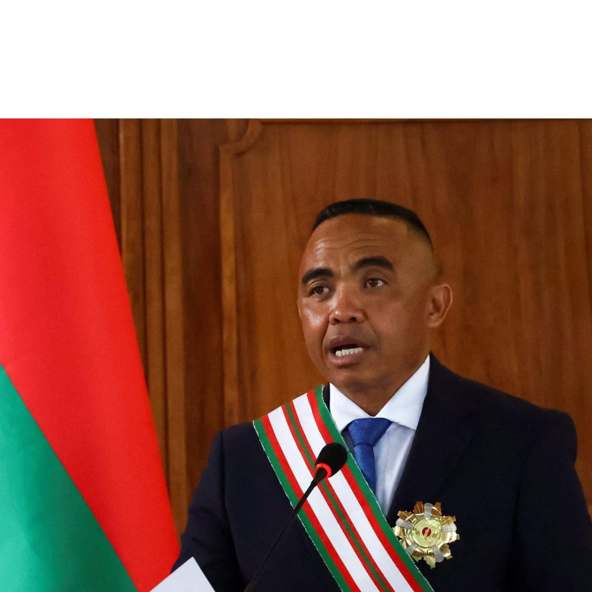 Madagascar President Dismisses Prime Minister and Cabinet