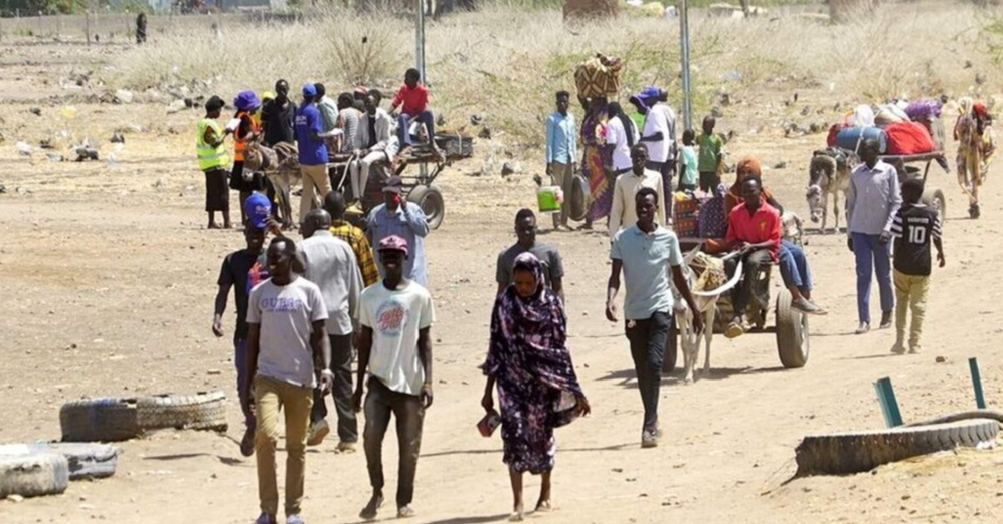 South Sudan Fighting Forces 100,000 to Flee Into Ethiopia
