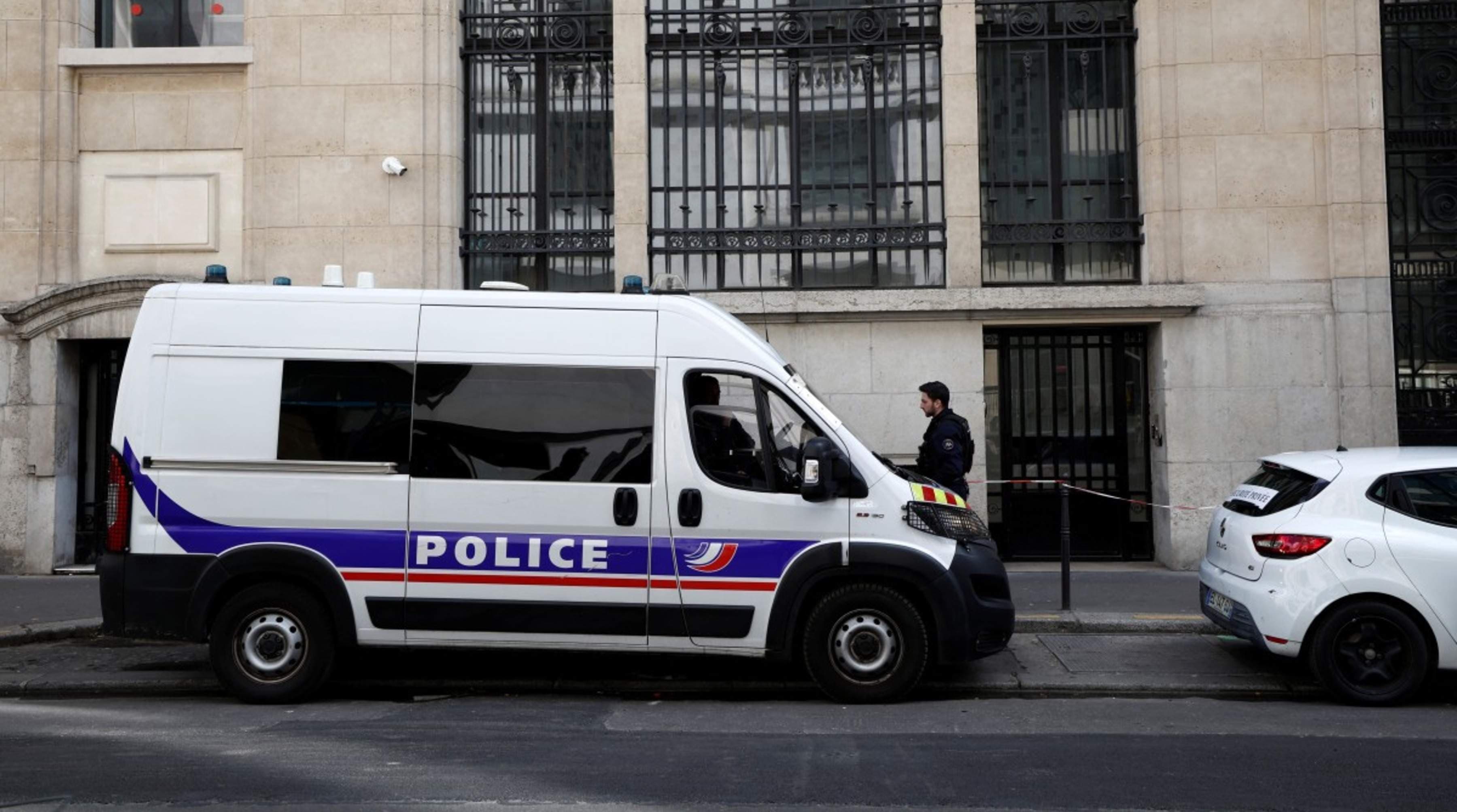 Two More Arrested Over Attempted Paris Bank Bombing