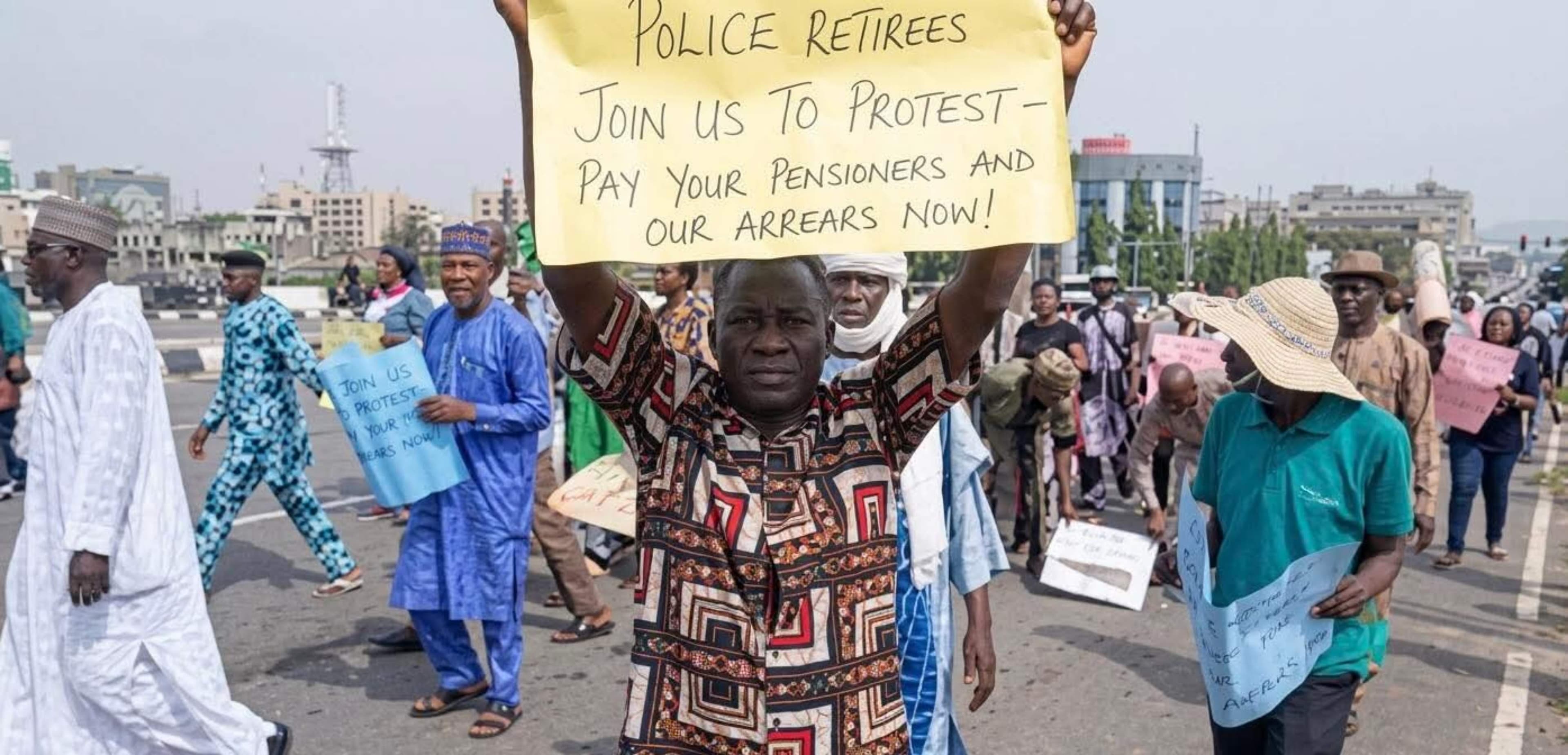 Retired Police Officers Block Presidential Villa Over Pension Scheme Dispute