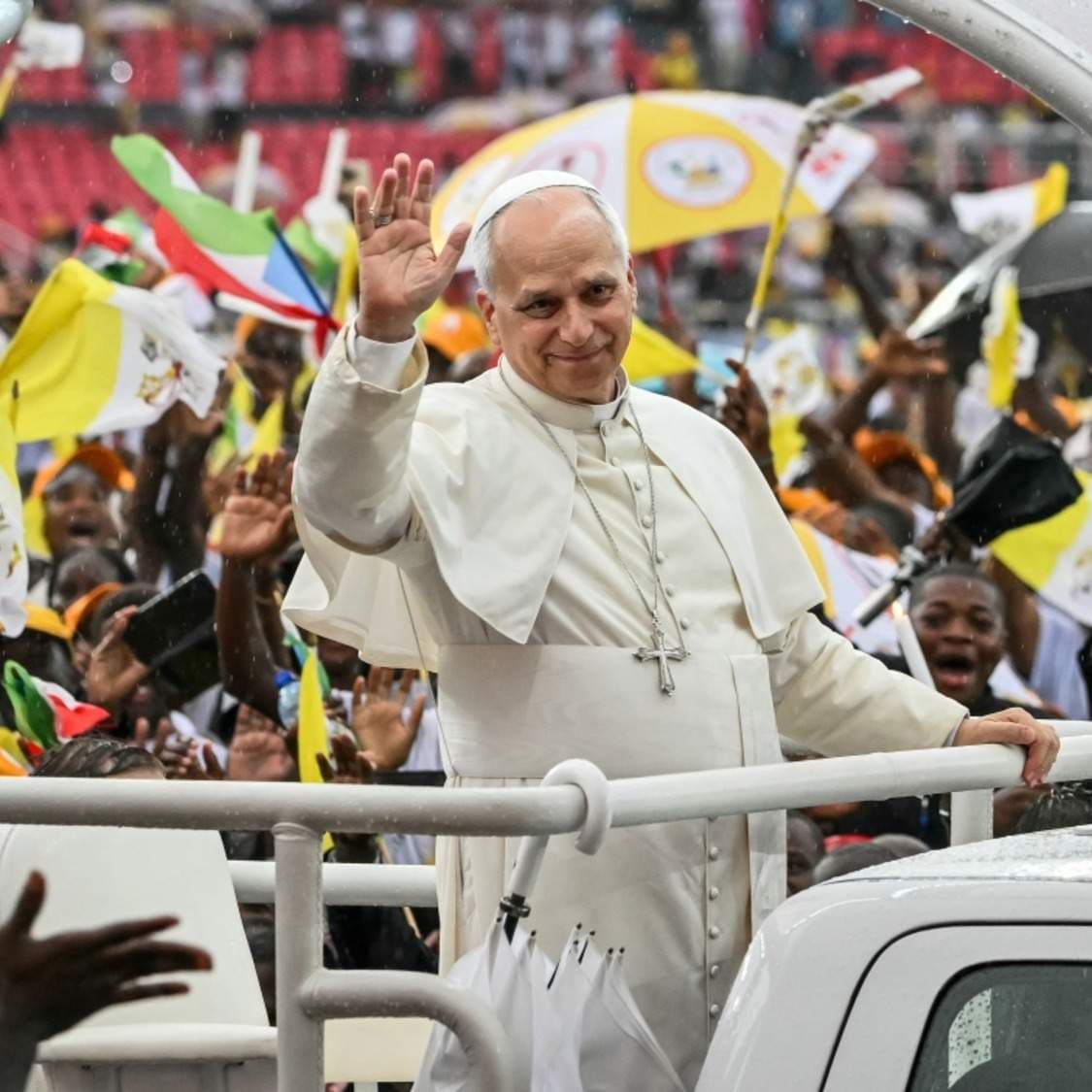 Pope Leo Concludes Africa Visit With Mass in Equatorial Guinea