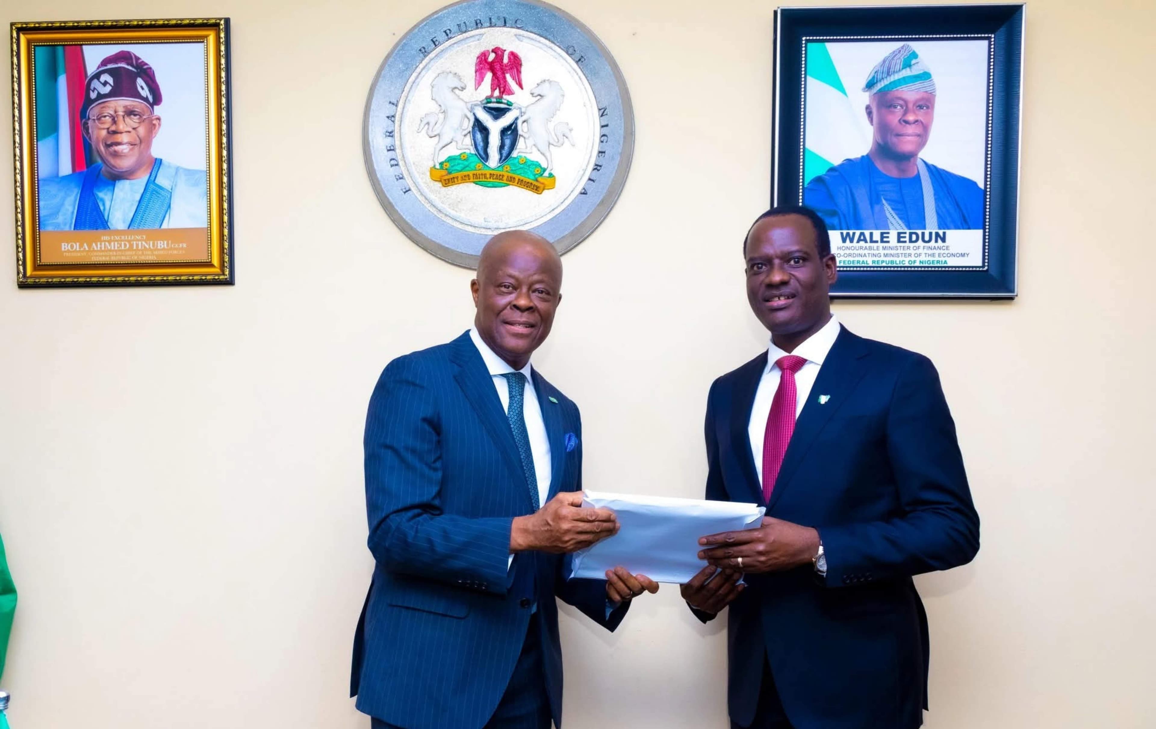 Nigeria Finance Minister Promises Reforms as he Takes Office