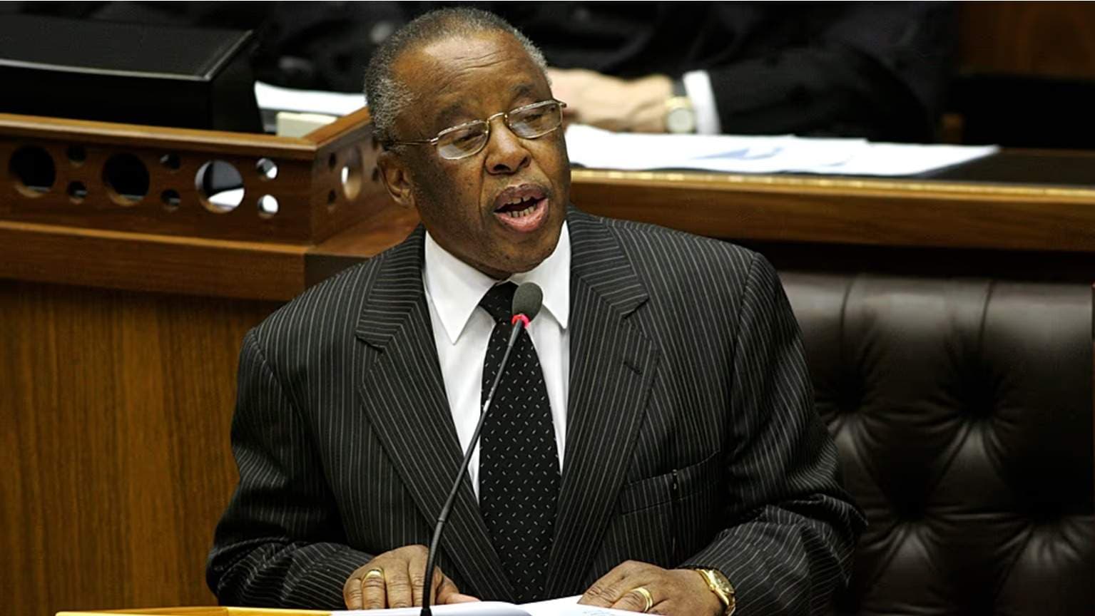 Former Botswana President Festus Mogae Dies at 86, Nation Declares Days of Mourning