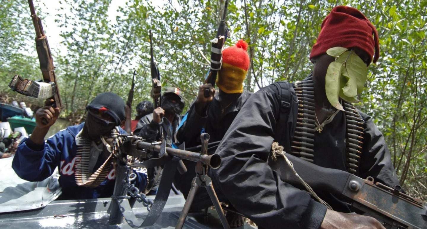 Bandits Raid Kwara Palace, Abduct 10 Including Emir’s Wives, Children