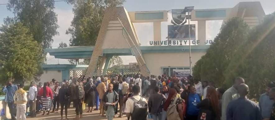UNIJOS Students Protest Hostel Blackout