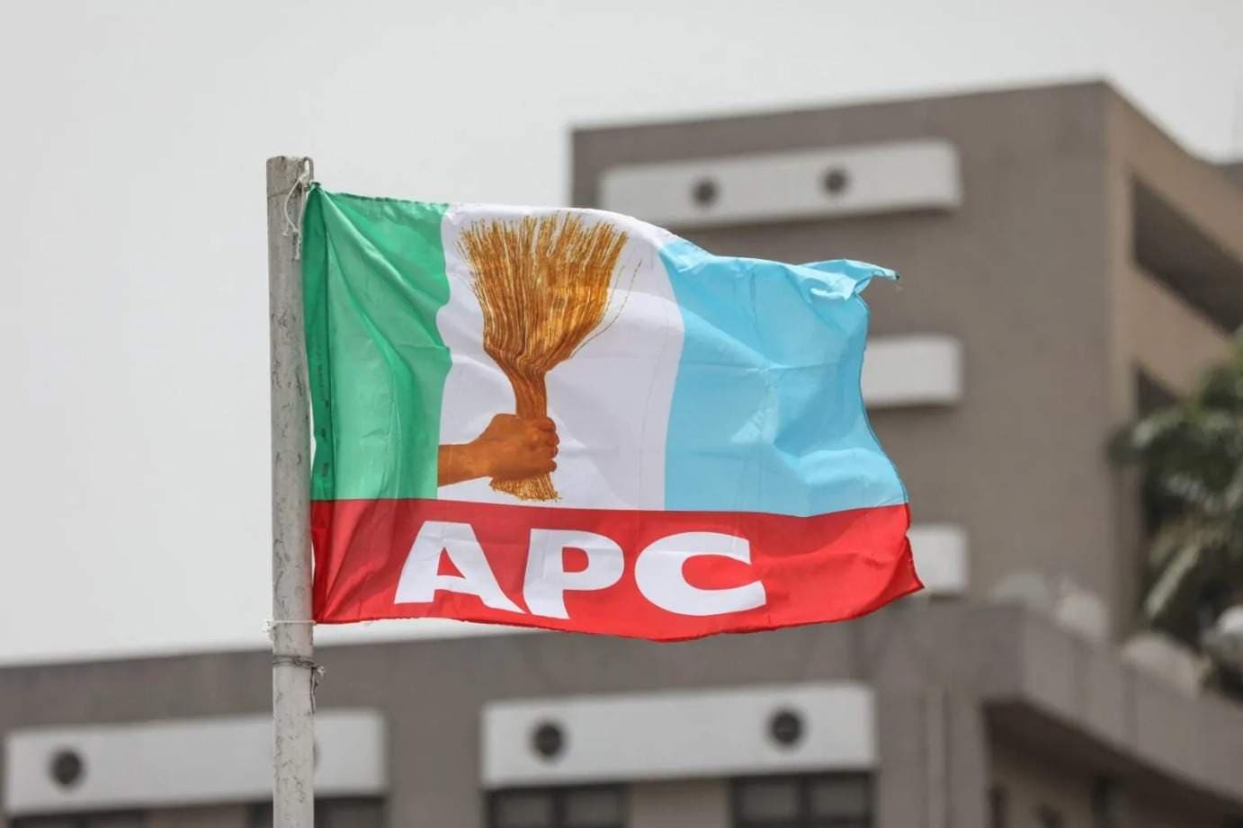 Jigawa APC Suspends Serving Reps Member and 7 Others