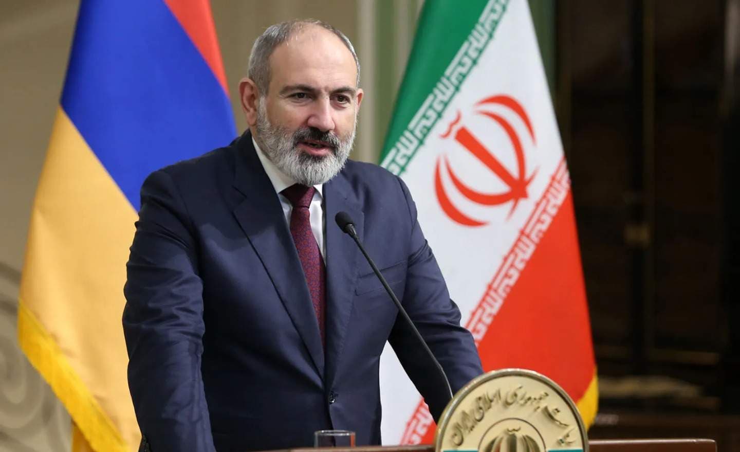 Armenia Rejects Putin's EU Referendum as Russia Bans Fish Imports