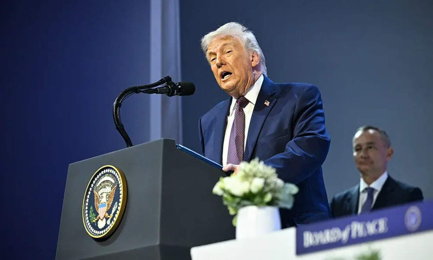 Trump Back in US as Iran Ceasefire Starts