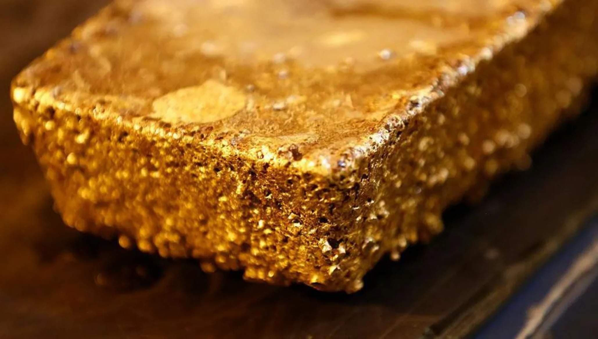 Guinea Bans Raw Gold Exports to Boost Local Refining and Jobs