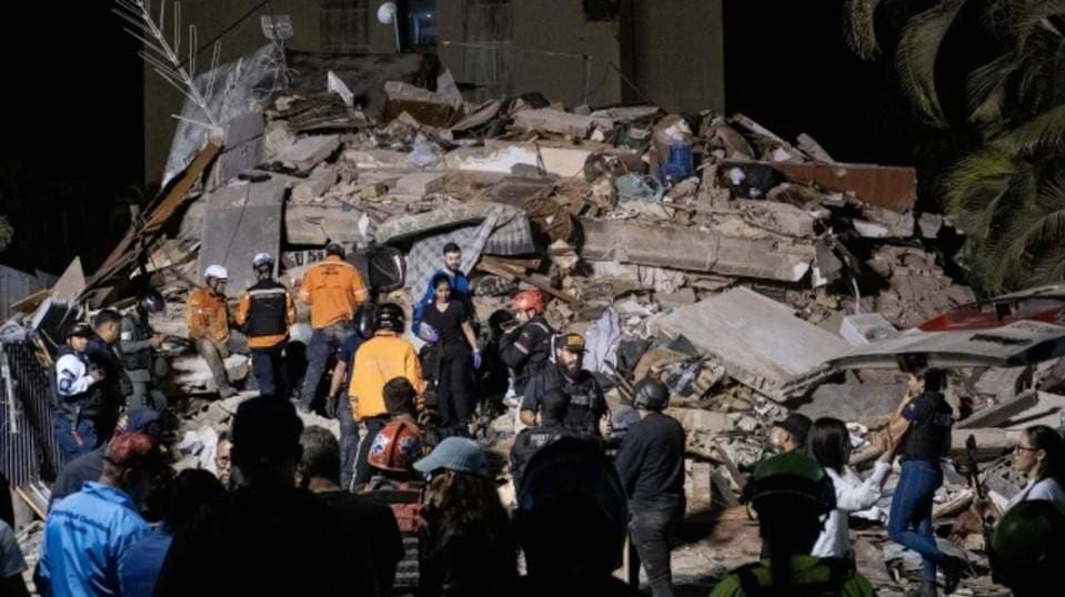 Venezuela Declares Emergency After Twin Quakes