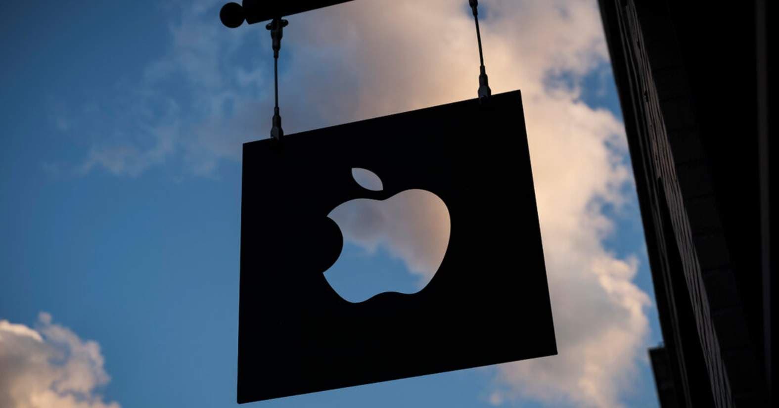 Apple Raises iPad, MacBook Prices Amid Chip Cost Surge