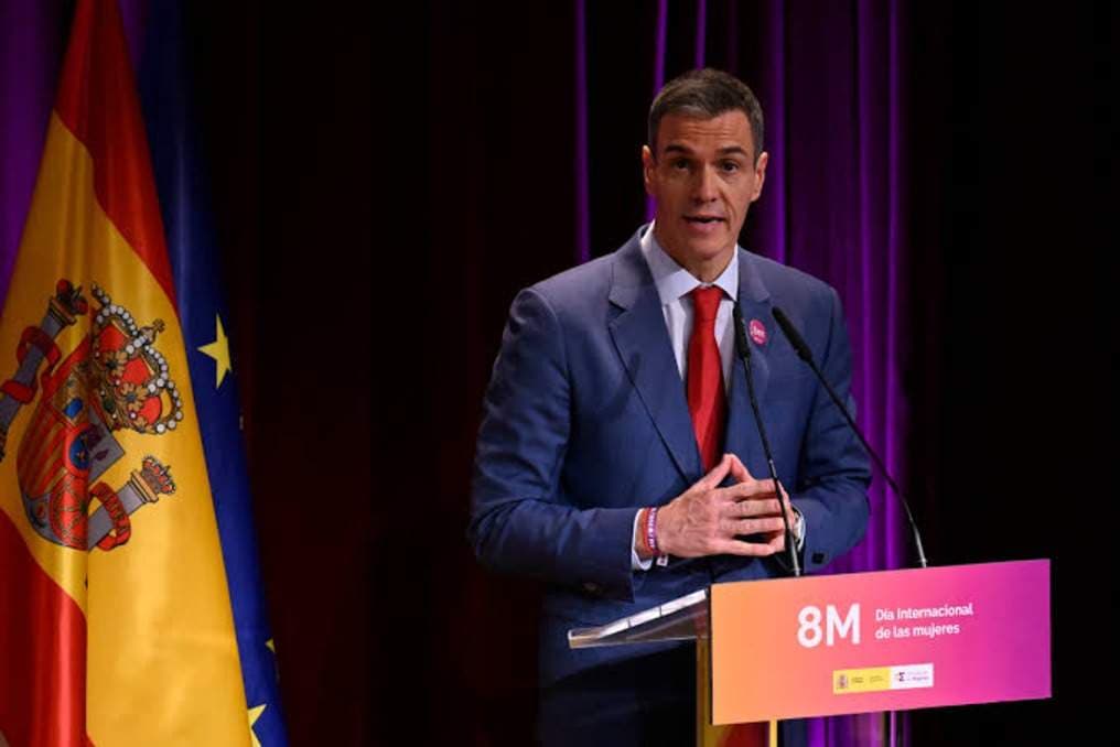 1.2M Rush for Spain Residency Before Cut-Off