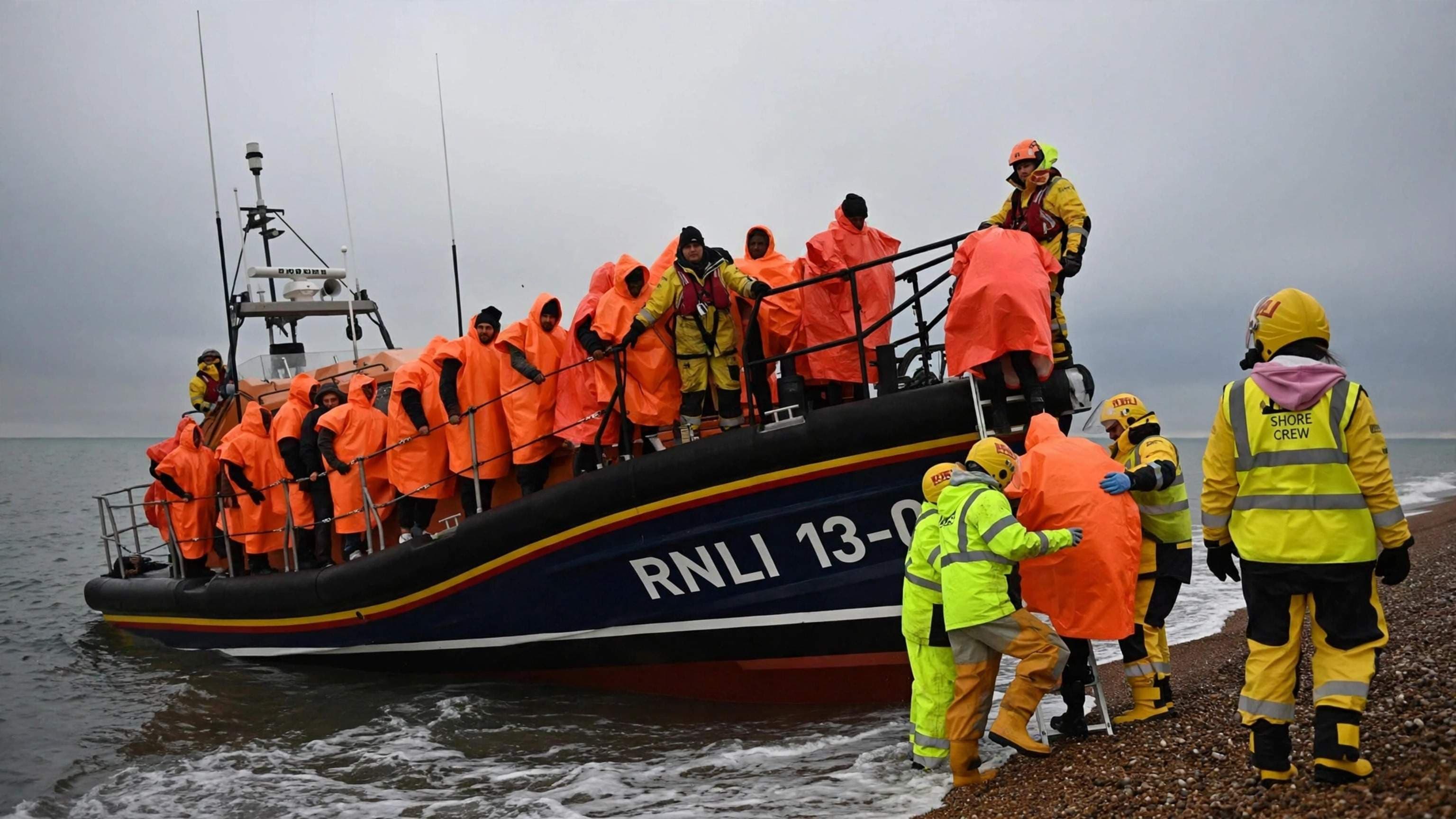 Boat Catches Fire in Channel - 173 Migrants Rescued