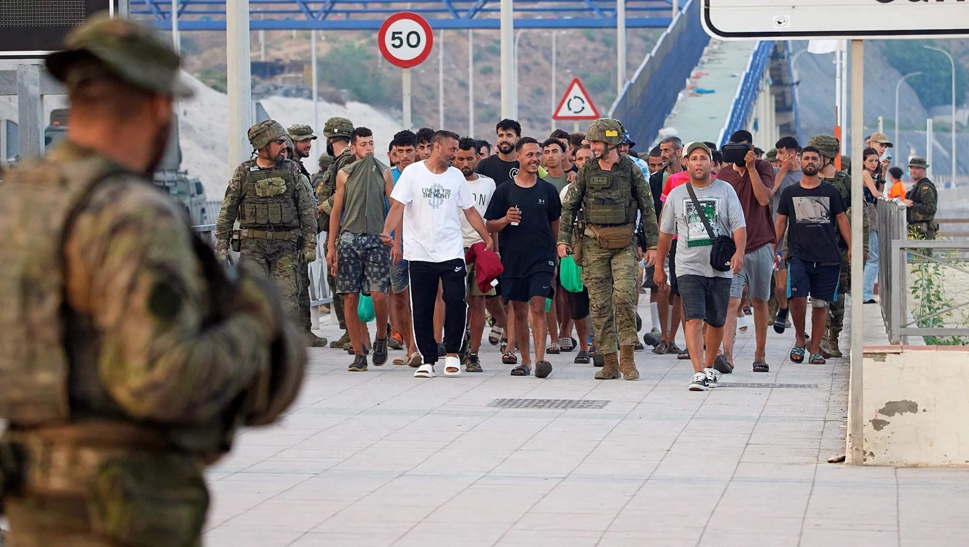 Ceuta Says it Can't Cope With 1,100 Stranded Migrant Kids