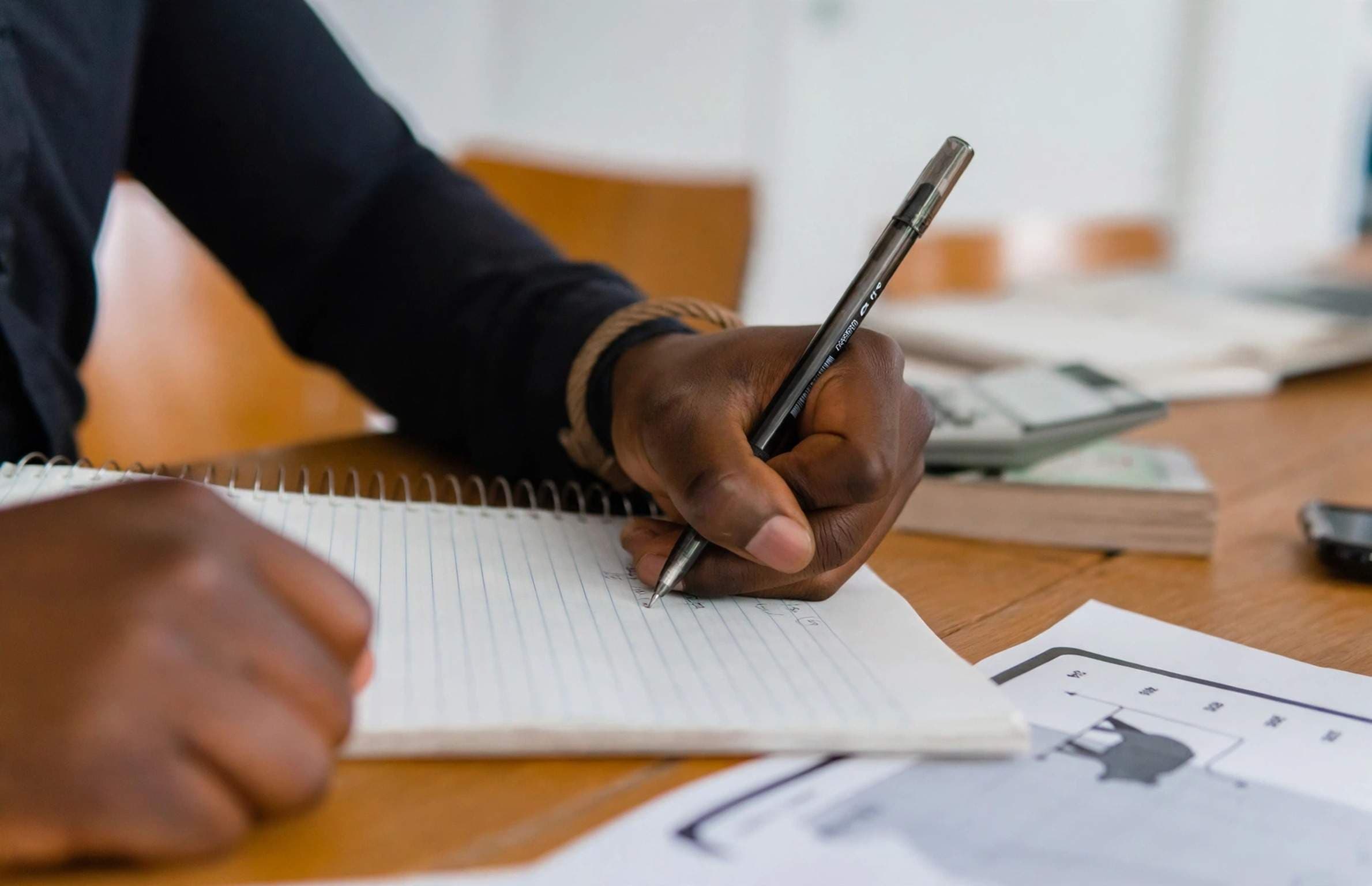 It's International Left-Handers Day – Time to Celebrate the 10%