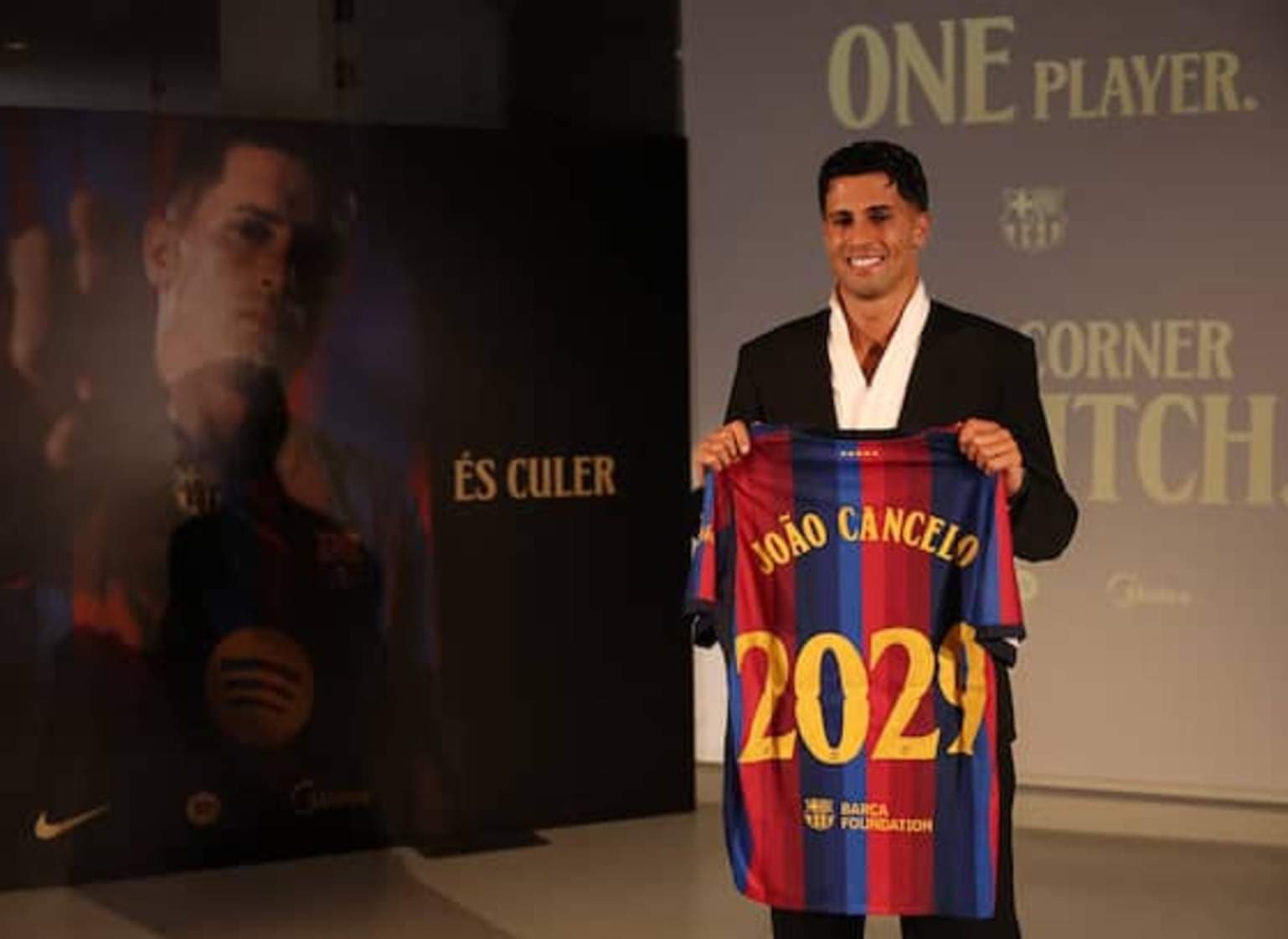 Joao Cancelo Returns to Barcelona on Free Transfer Until 2029